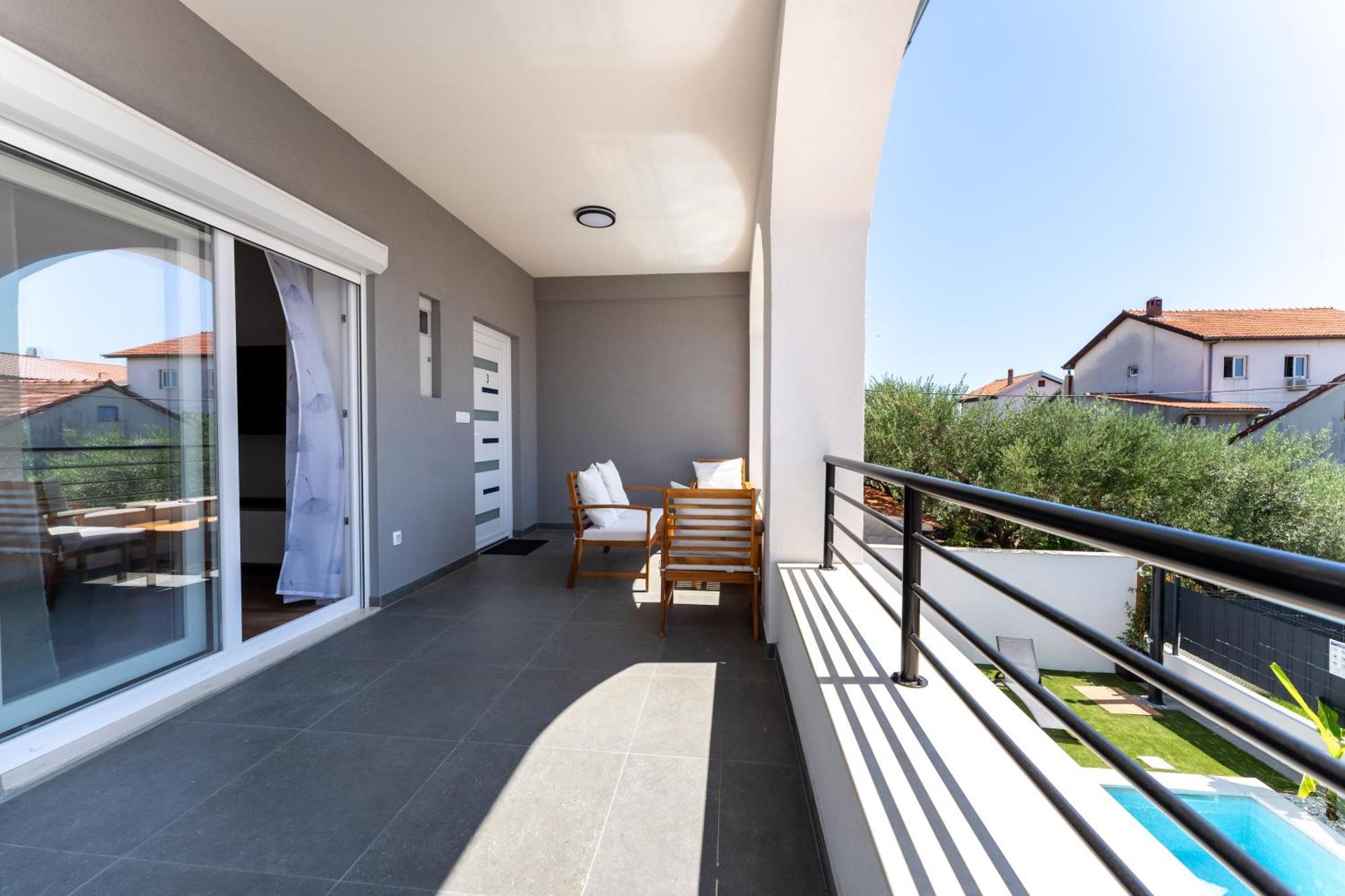 Bernie Apartments With A Pool Zadar Luaran gambar