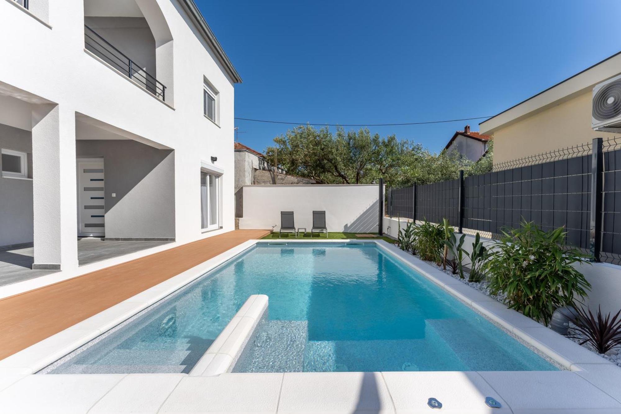 Bernie Apartments With A Pool Zadar Luaran gambar