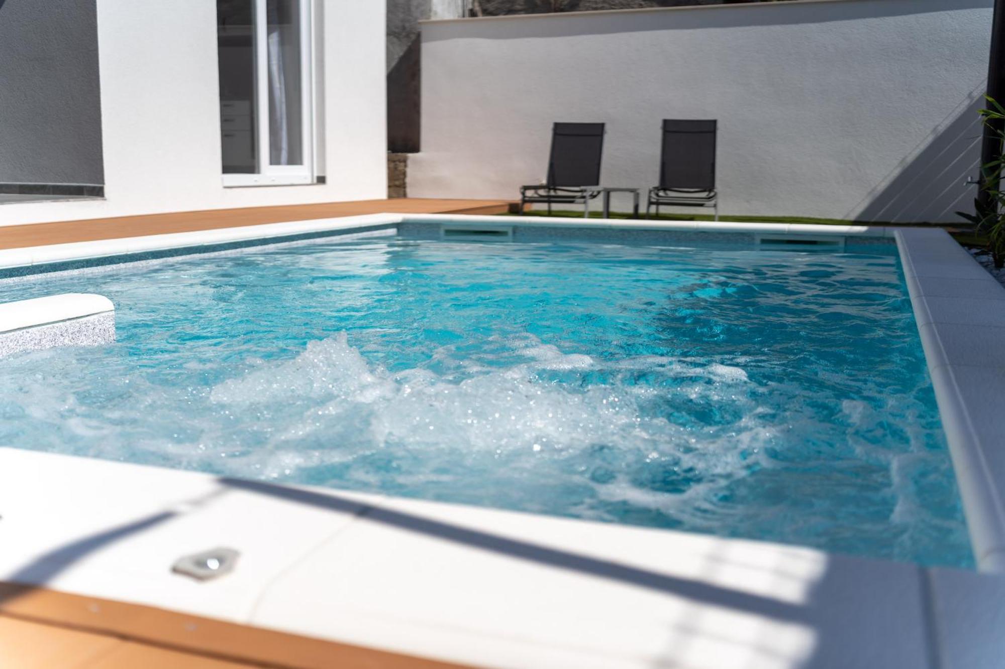 Bernie Apartments With A Pool Zadar Luaran gambar