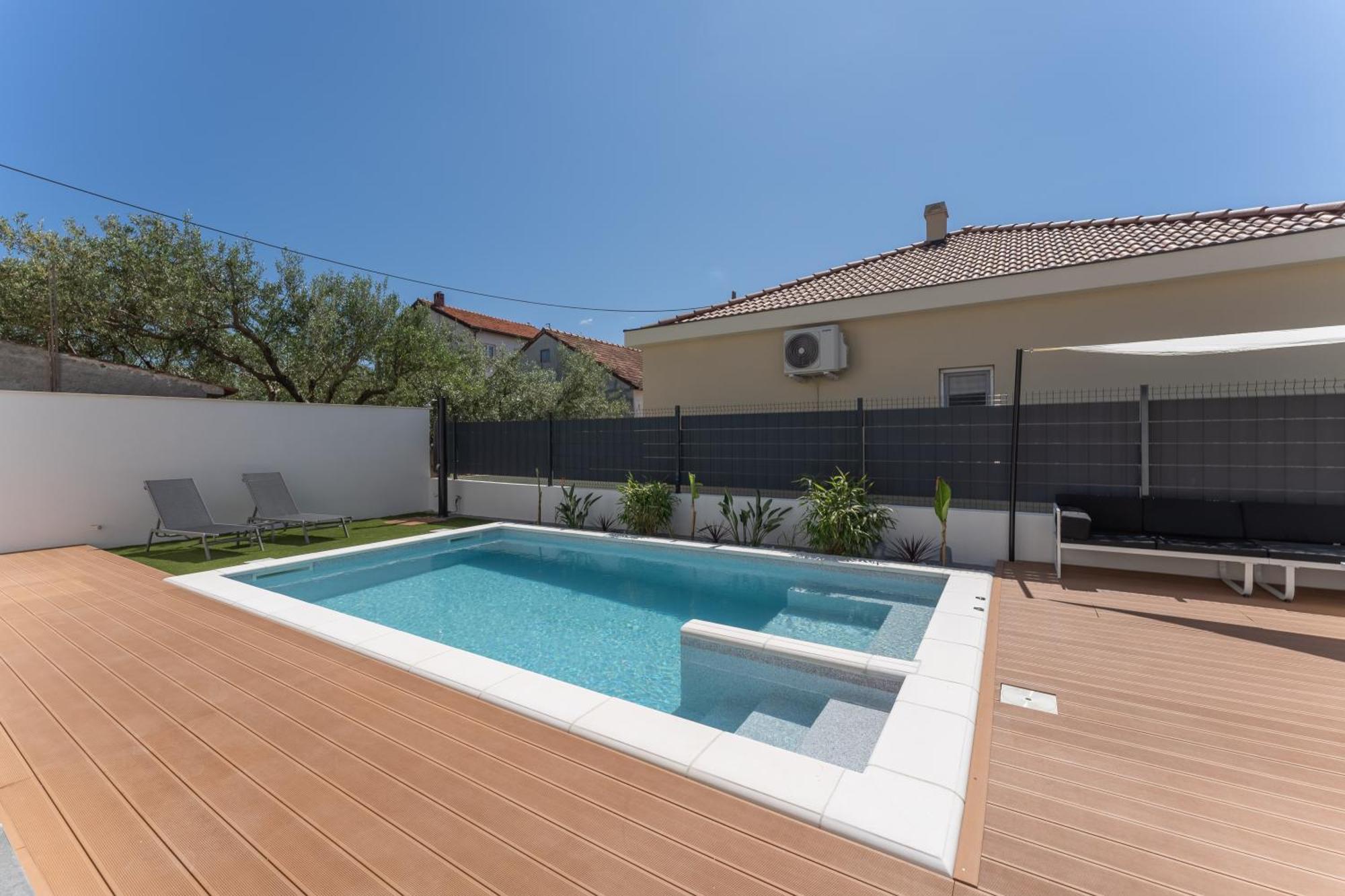 Bernie Apartments With A Pool Zadar Luaran gambar