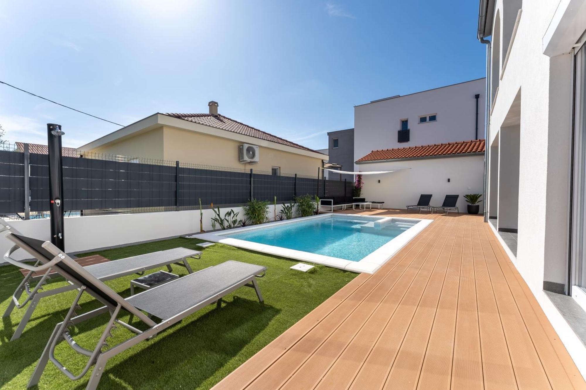 Bernie Apartments With A Pool Zadar Luaran gambar